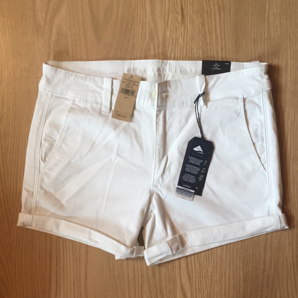 American Eagle white midi low rise shorts